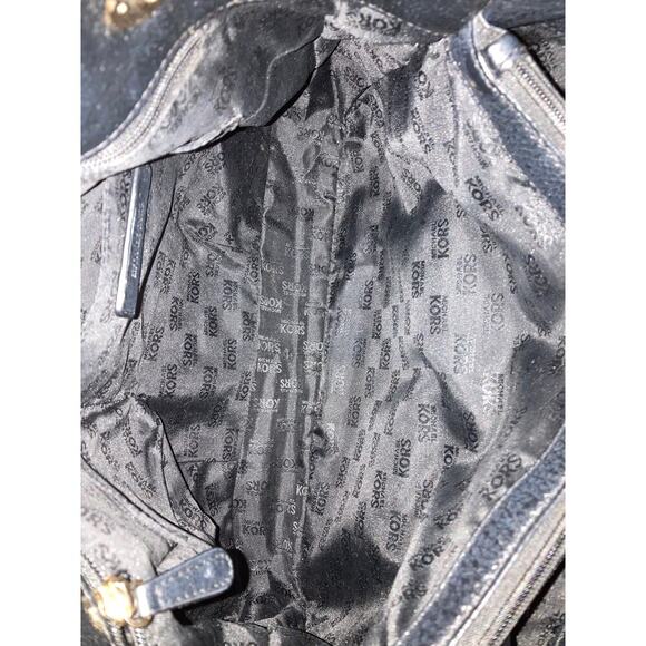 MICHAEL KORS, LARGE BLACK PEBBLED LEATHER SHOULDER BAG - Picture 8 of 15